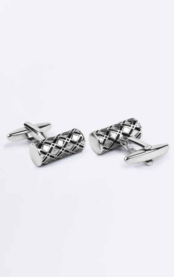 Silberfarbene Manschettenknöpfe mit Diamantmuster - photo 1