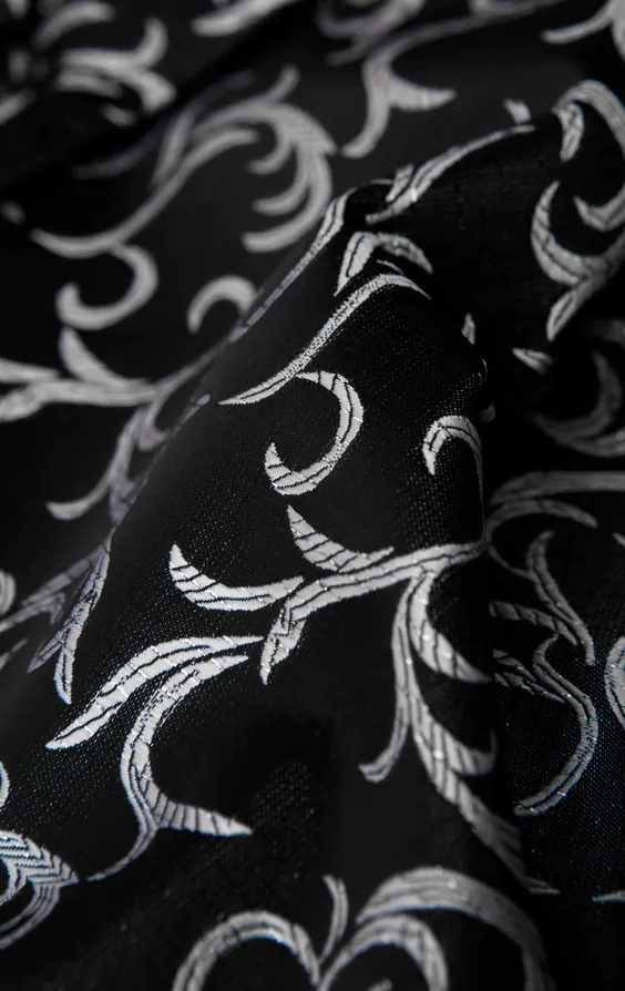Schwarz-Silbern Gemusterte Jacquardweste - photo 3 Schwarz-Silbern Gemusterte Jacquardweste - photo 3