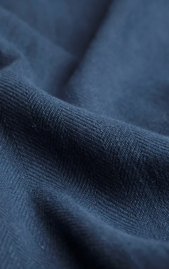 Blaue Leinenhose mit Fischgrätenmuster - photo 4
