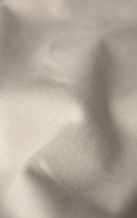 Cremefarbene Jacke aus Baumwoll-Twill - photo 6 Cremefarbene Jacke aus Baumwoll-Twill - photo 6