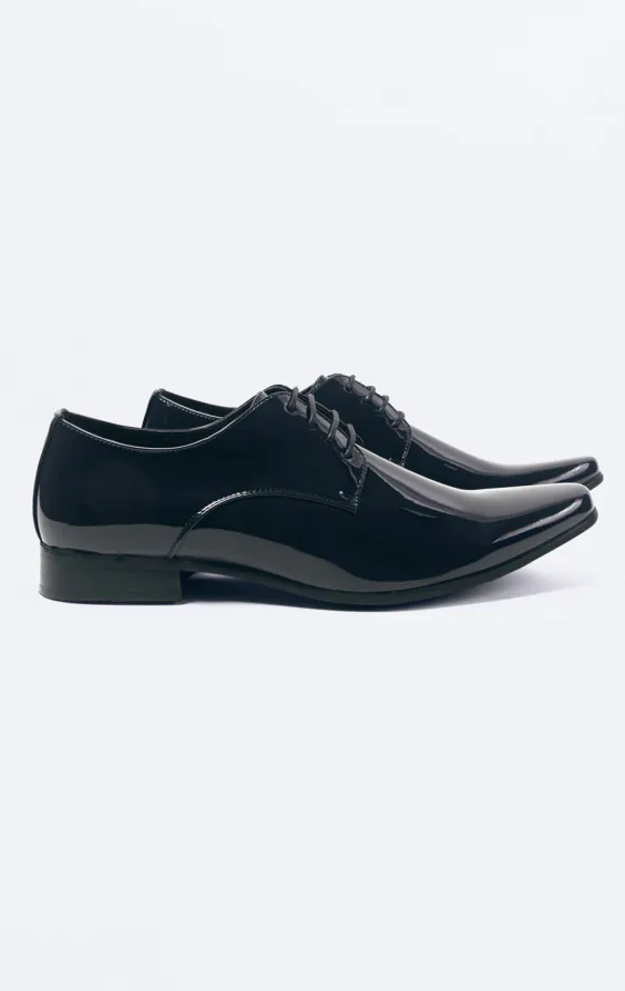 Moderne Marineblaue Lackschuhe Moderne Marineblaue Lackschuhe