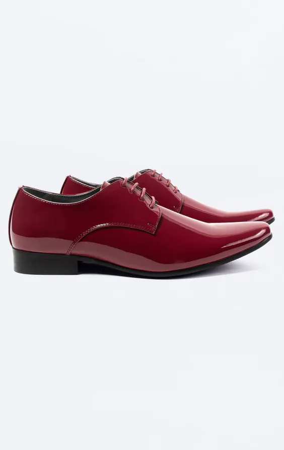 Moderne Weinrote Lackschuhe Moderne Weinrote Lackschuhe