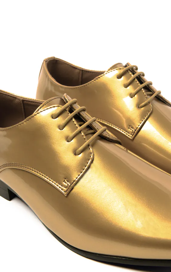 Moderne Goldene Lackschuhe - photo 3 Moderne Goldene Lackschuhe - photo 3