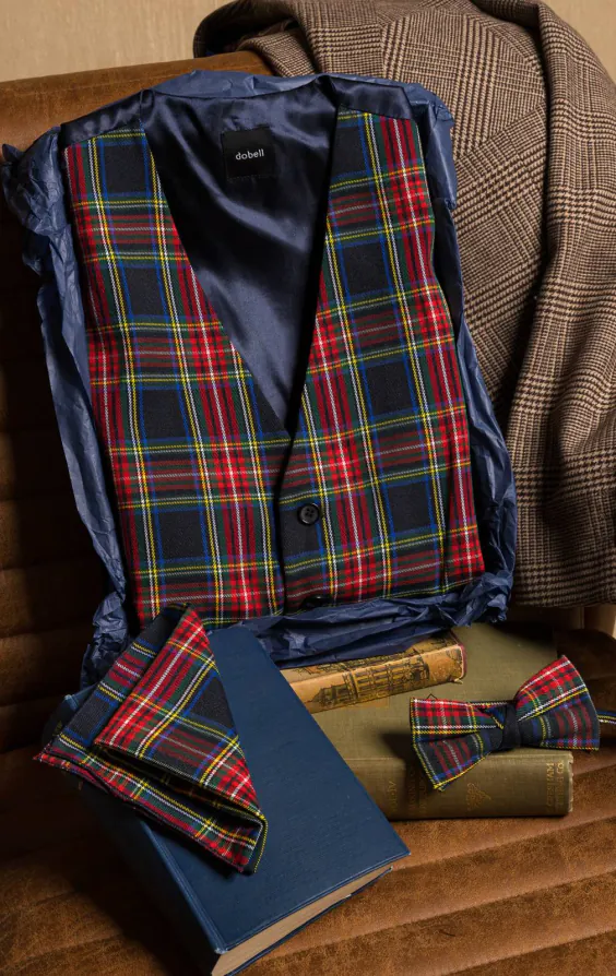 Klassisches Set in blauem Tartan