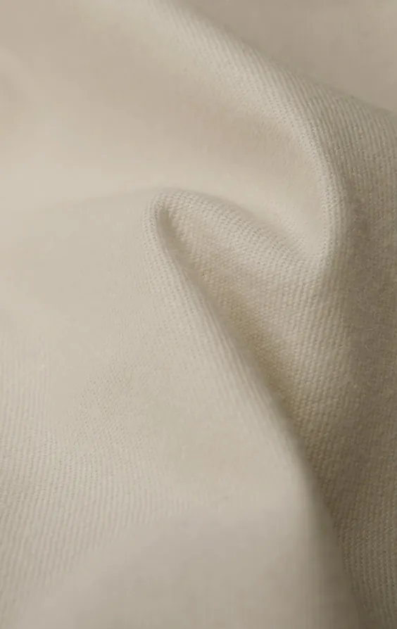 Elfenbeinfarbene Slim Fit Weste aus Leinen - photo 3 Elfenbeinfarbene Slim Fit Weste aus Leinen - photo 3