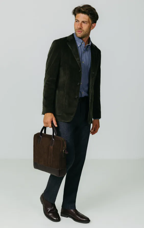 Grüne Cordjacke mit aufgesetzten Taschen - photo 1 Grüne Cordjacke mit aufgesetzten Taschen - photo 1