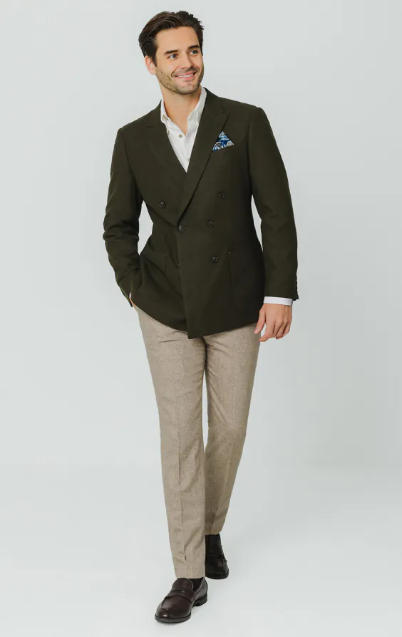 Khakifarbene zweireihige Jacke aus gebürstetem Wollmischgewebe - photo 1 Khakifarbene zweireihige Jacke aus gebürstetem Wollmischgewebe - photo 1