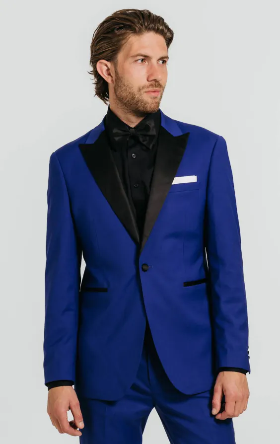 Leuchtend Blau Smoking mit Steigendem Revers Leuchtend Blau Smoking mit Steigendem Revers