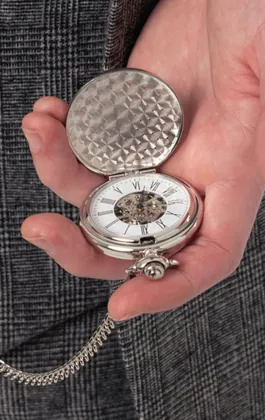 Silberfarbene Skelett Taschenuhr