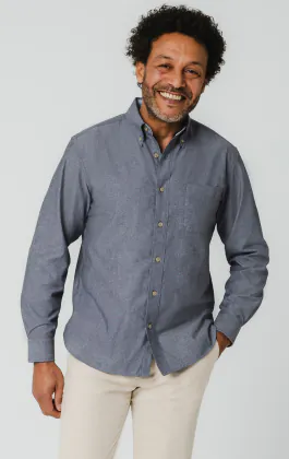 Blaues Chambray-Hemd