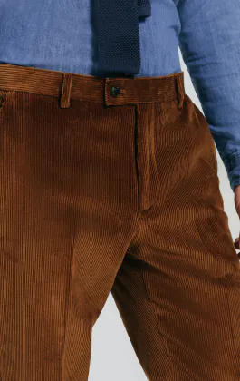 Mittelbraun Cordhose