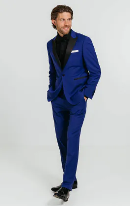 Leuchtend Blau Smoking mit Steigendem Revers